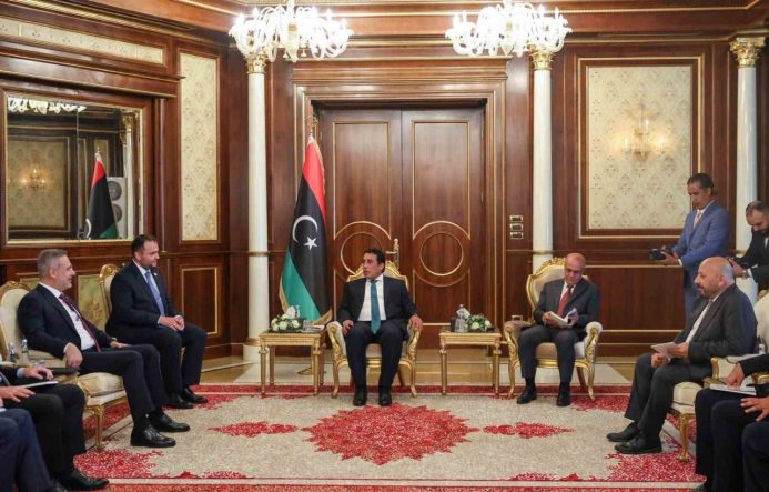 Dışişleri Bakanı Fidan Libya Başkanlık Konseyi Başkanı el-Menfi ile görüştü