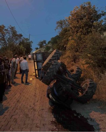 Siirt’te traktör devrildi: 5 yaralı
