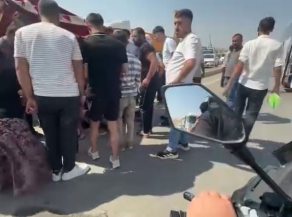 Siirt’te yolun karşısına geçmek isteyen çocuğa otobüs çarptı
