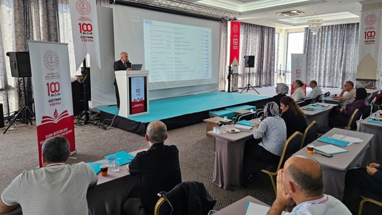 81 ilden eğitim yöneticileri Balıkesir’de buluştu (1)