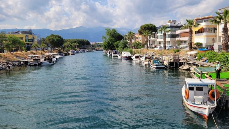 Akçay’ın Yerlilerinin Turistlerden Önce Fark Ettiği 7 Detay