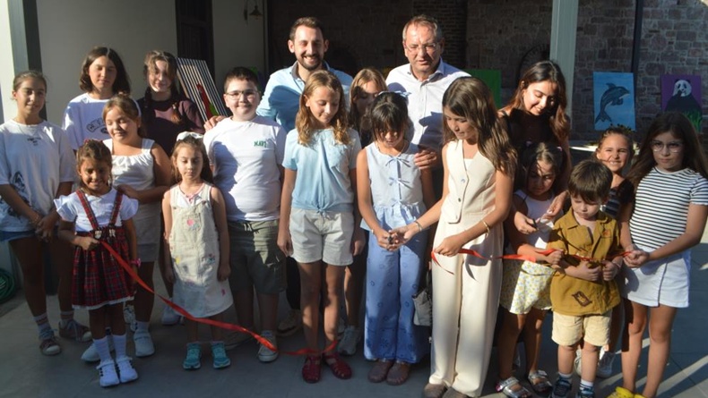 Ayvalık’ın minik Picasso’ları Cunda’da buluştu