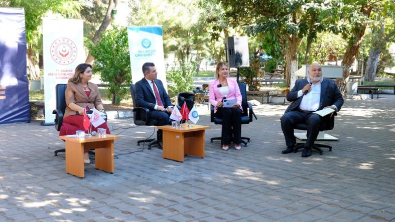 Balıkesir’de Aile Gündemi Masaya Yatırıldı (1)