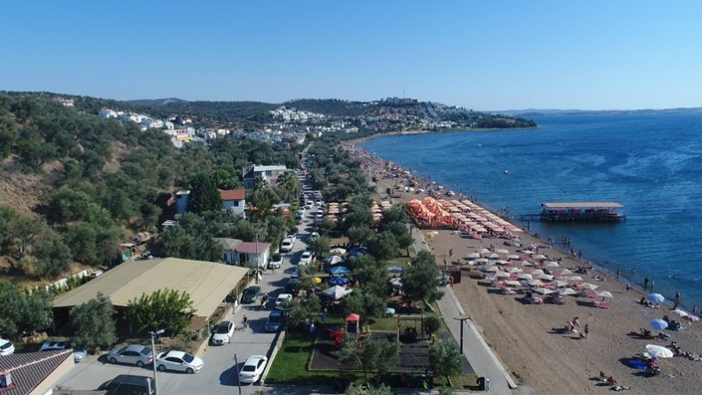 Balıkesir’de Zeytinlerin Altında Deniz Keyfi