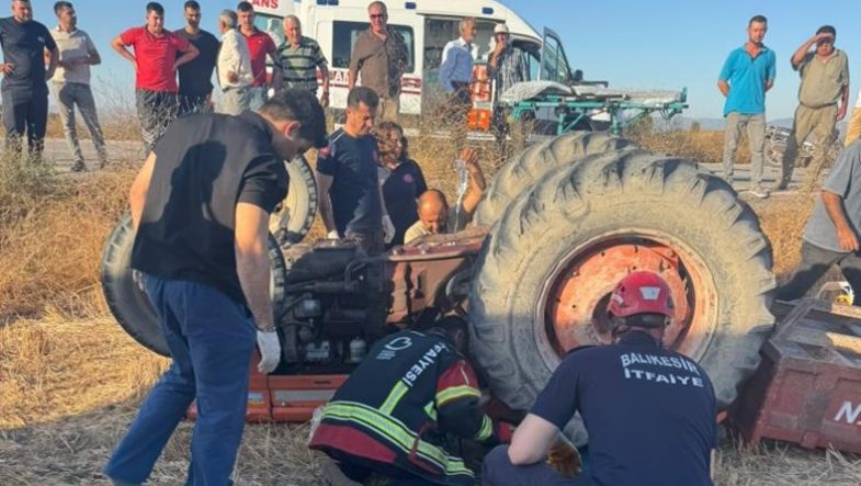 Balıkesir’de traktör ve otomobil kaza yaptı 2 yaralı