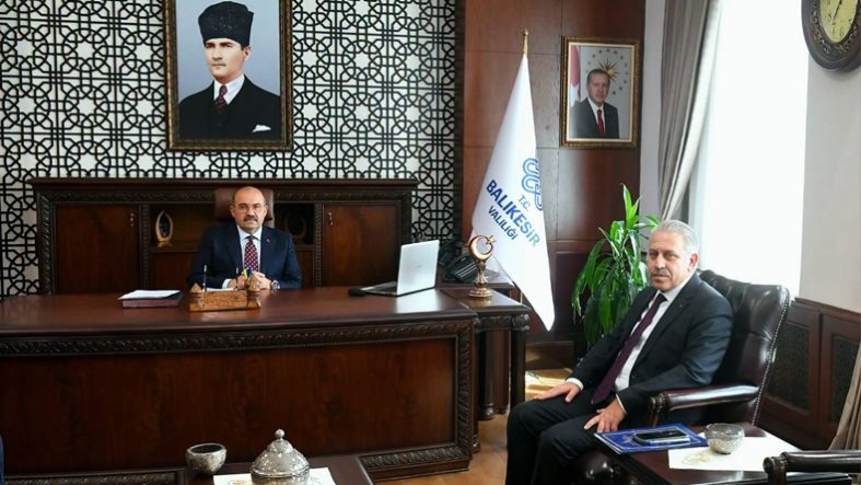 Balıkesir’in yeni Emniyet Müdürü Serkan Karaman, Vali Ustaoğlu’nu ziyaret etti