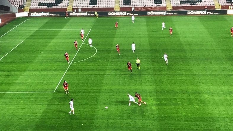 Balıkesirspor, Eskişehirspor deplasmanında farklı kaybetti