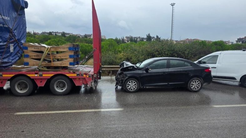 Bandırma Hava Üssü Kavşağı’nda trafik kazası 4 yaralı