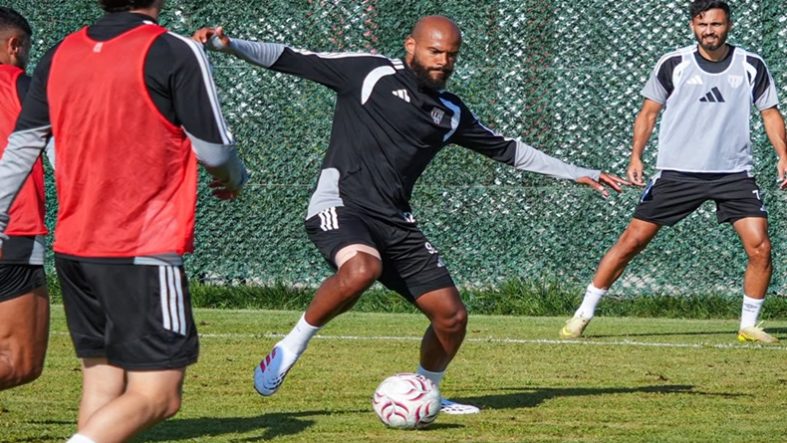 Bandırmaspor, Ümraniyespor’u Konuk Ediyor