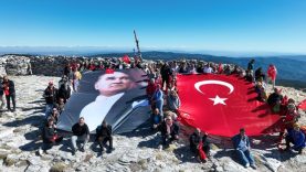 Edremit’te Kurtuluş Coşkusu Sarıkız Zirvesi’nde Yaşandı (2)