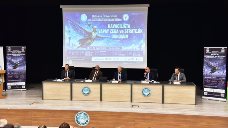 Havacılıkta yeni dönem Balıkesir’de konuşuldu (1)