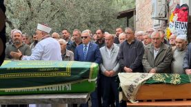 Kazada hayatını kaybeden hamile anne, 3 yaşındaki kızı ve bebeği toprağa verildi