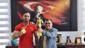 VERDİĞİ SÖZÜ TUTTU, ALTIEYLÜL’E ŞAMPİYONLUK GETİRDİ