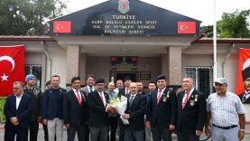 Vali Ustaoğlu’ndan Gaziler Günü’nde anlamlı ziyaret (1)