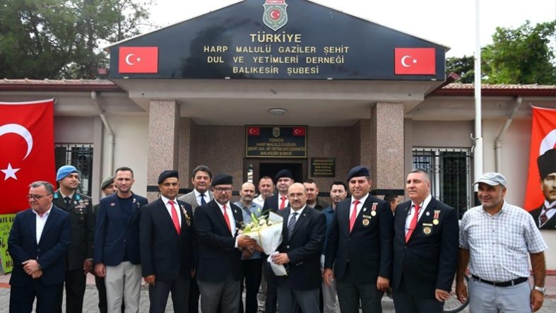 Vali Ustaoğlu’ndan Gaziler Günü’nde anlamlı ziyaret