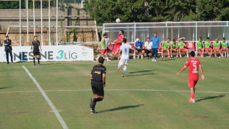 Balıkesirspor, Alanya deplasmanında 3 puanı 3 golle aldı
