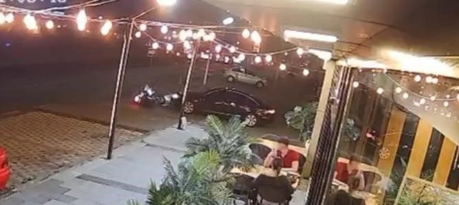 Kayseri’de bir garip kaza, motosiklet kendisine yol veren otomobile çarptı: 1 yaralı