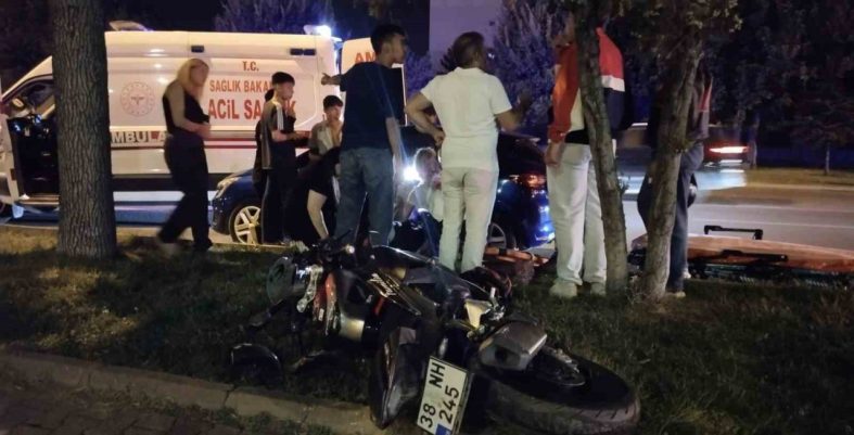 Kayseri’de otomobille motosiklet çarpıştı: 1 yaralı