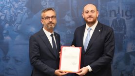AK Parti Altıeylül’de yeni dönem