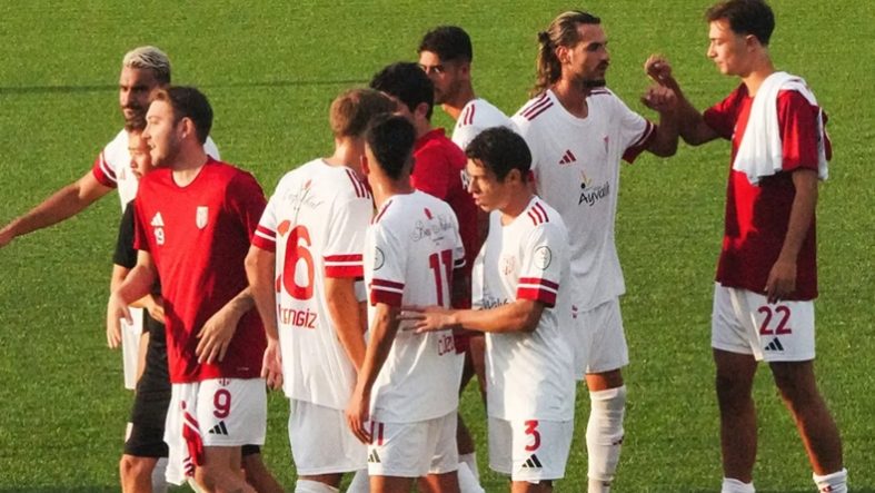 Ayvalıkgücü Belediyespor, Söke'de tur atladı