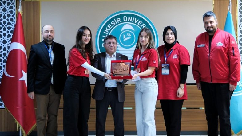 BAÜN’lü Öğrenciler TEKNOFEST 2026’da Kürsüye Çıktı