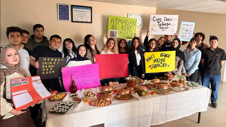 Balıkesir Üniversitesi Öğrencilerinden Örnek Çalışma!
