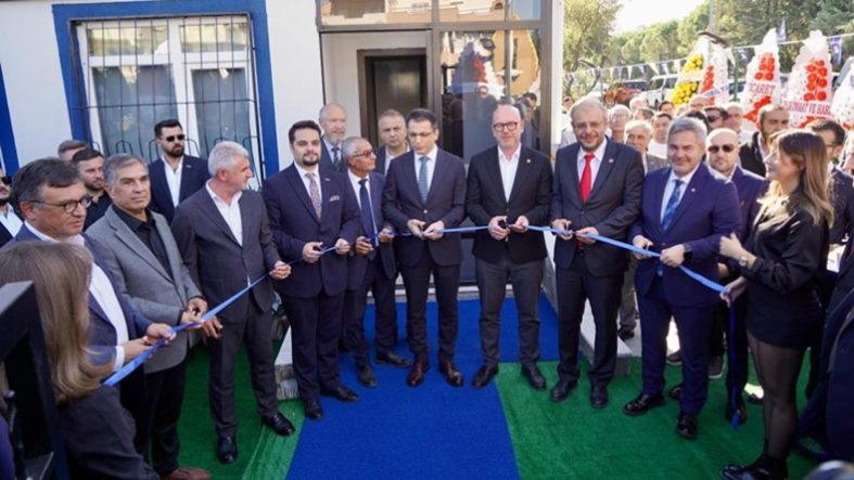 Balıkesir Yerel Sanayici ve İş İnsanları Derneği (BAYSİD) hizmet binası açıldı (1)