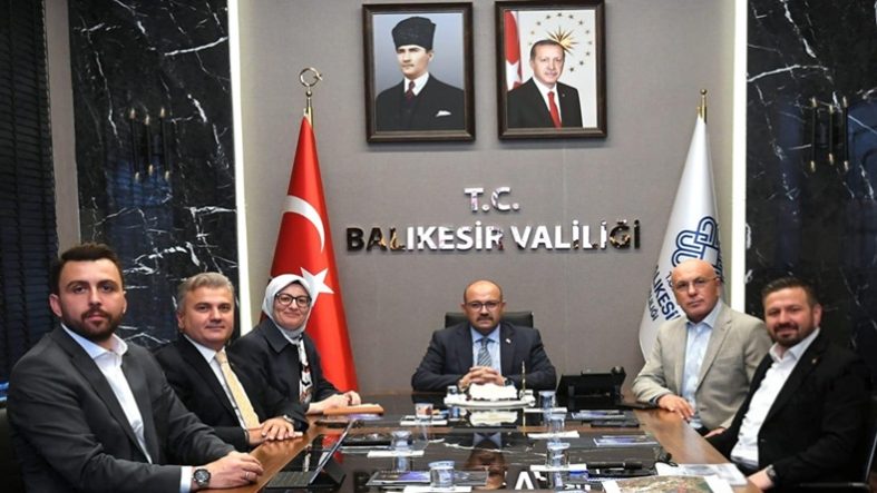 Balıkesir’de Yatırım Zirvesi! Devam Eden Projeler Masaya Yatırıldı (1)