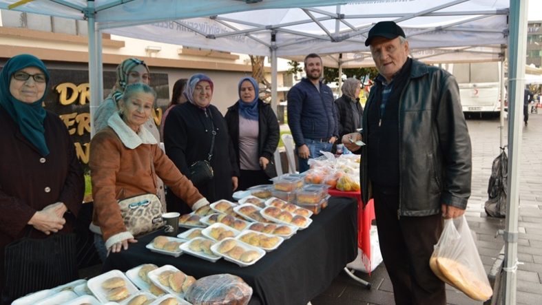 Balıkesir’de Yunus Emre için tek yürek oldular (1)