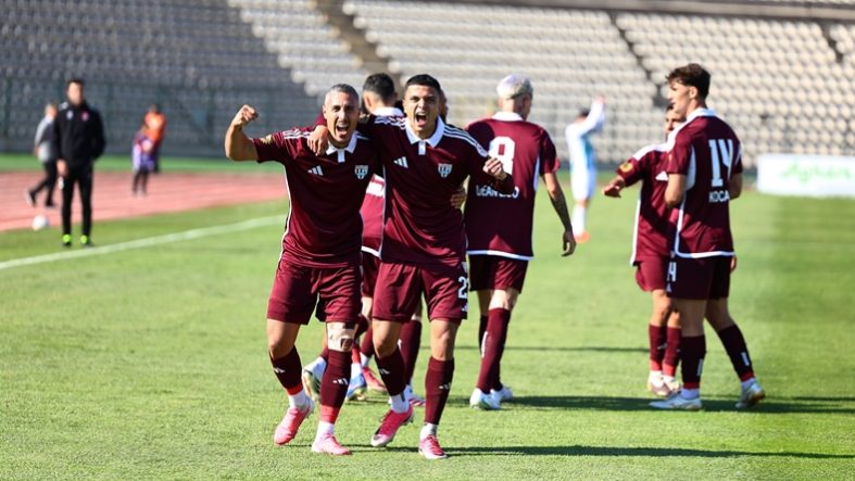 Bandırmaspor, Lider Bursaspor Deplasmanında Puan Arayacak