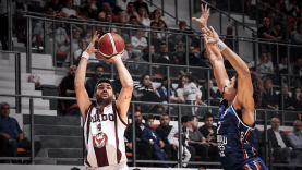 Bordo Bandırma, Anadolu Efes'i zorladı