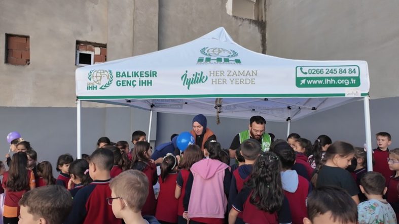 Dursunbey’de İyilik Şenliği (1)