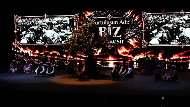 “Kurtuluşun Adı: Biz” Bağımsızlık Mücadelesini Sahneye Taşıdı
