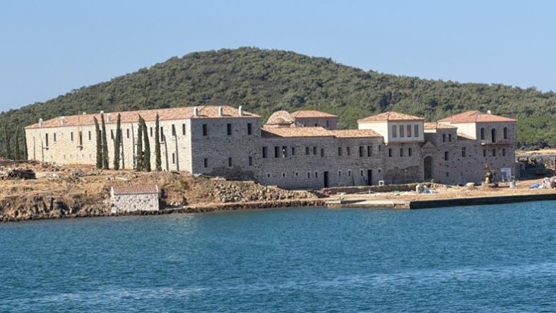 Tavuk Adası’nda sanatın ışıkları yanacak