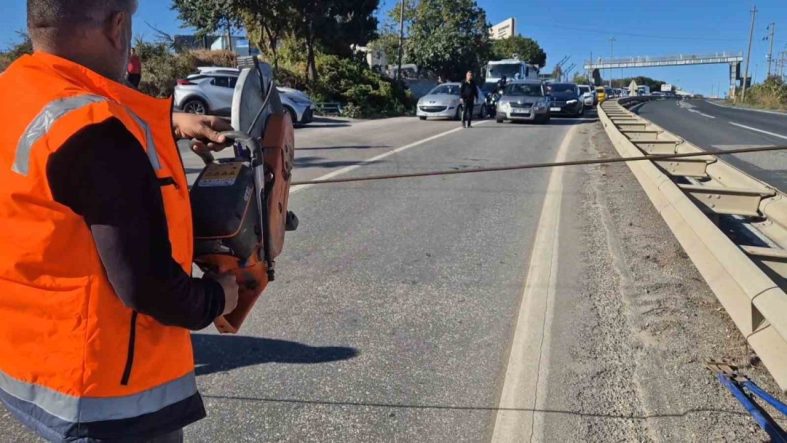Polis yolu kesti, herkes merakla izledi; gerçek, saniyeler sonra ortaya çıktı